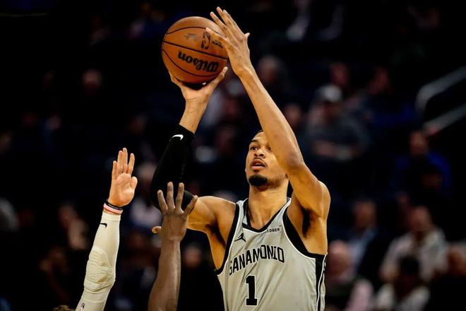 文班亚马单场41+18篮板创队史纪录 领跑MVP争夺战