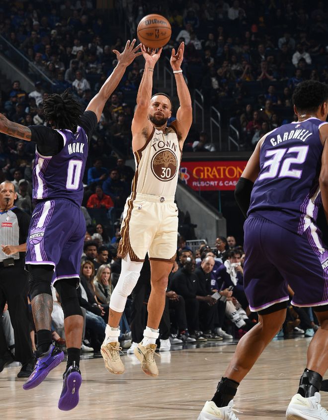 库里末节三分绝杀勇士终结四连败